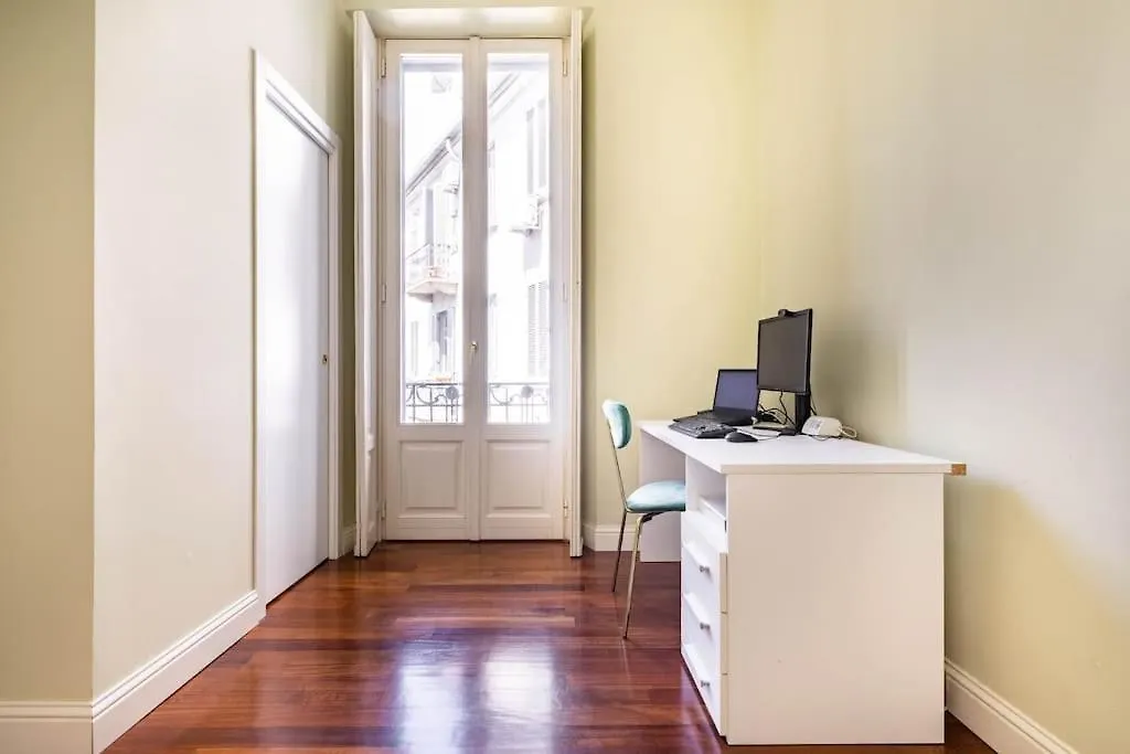Peaceful Apartment In Porta Venezia Μιλάνο Ιταλία